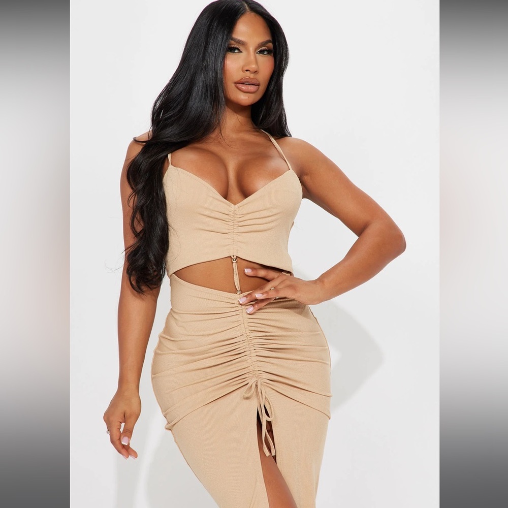 Fashion Nova Jamie Ruched Midi Dress